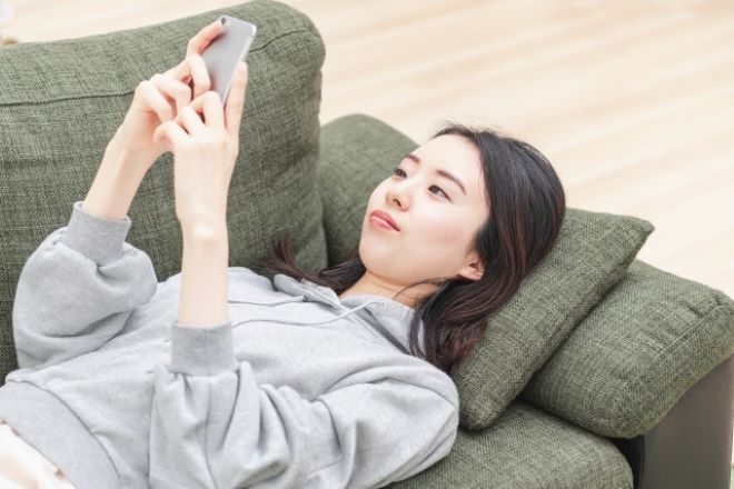 女性に既読スルーされた男子必見！脈なしか駆け引きを見極めるポイント